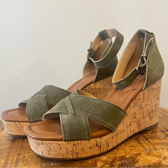 Crown Vintage Shoes - Crown Vintage Chalina Wedge Sandal Green Sz 8.5